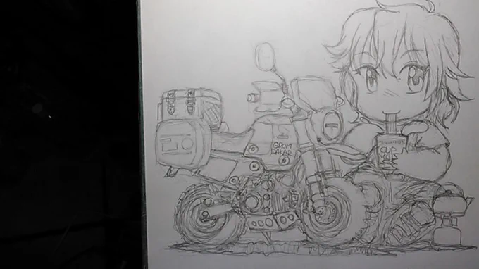 あんまり暑いんでエアロバイクをあきらめて絵を描き始める。
パリダカというとハウンドドッグとカップヌードルが頭に浮かぶオッサン世代…😅 