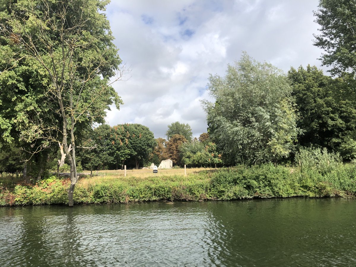 ValmanVal's tweet image. Interesting to see the very southern tip of the ⁦@Colne_Valley⁩ from the Thames. ⁦@southeastNT⁩