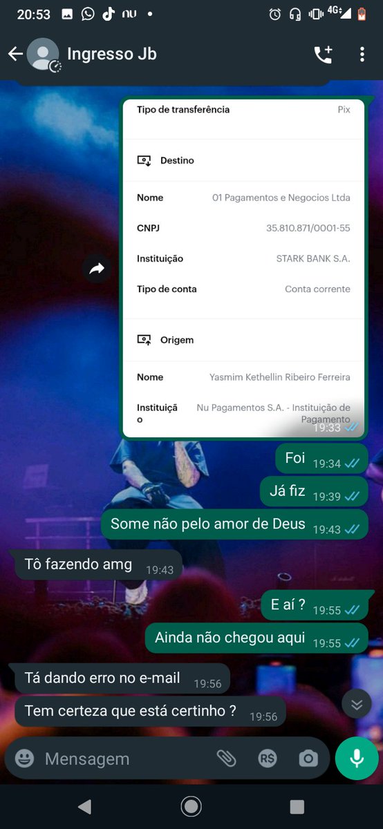 Mincrfgata06's tweet photo. Gente me ajudem a divulgar esse perfil que está aplicando golpe infelizmente sofri ontem e não poderei mais ir ao show devido a má fé dessa pessoa mas quero ajudar pra que outras como eu não passem pelo mesmo que passei em ajudem pfvr!. https://t.co/opBR9nmEU9