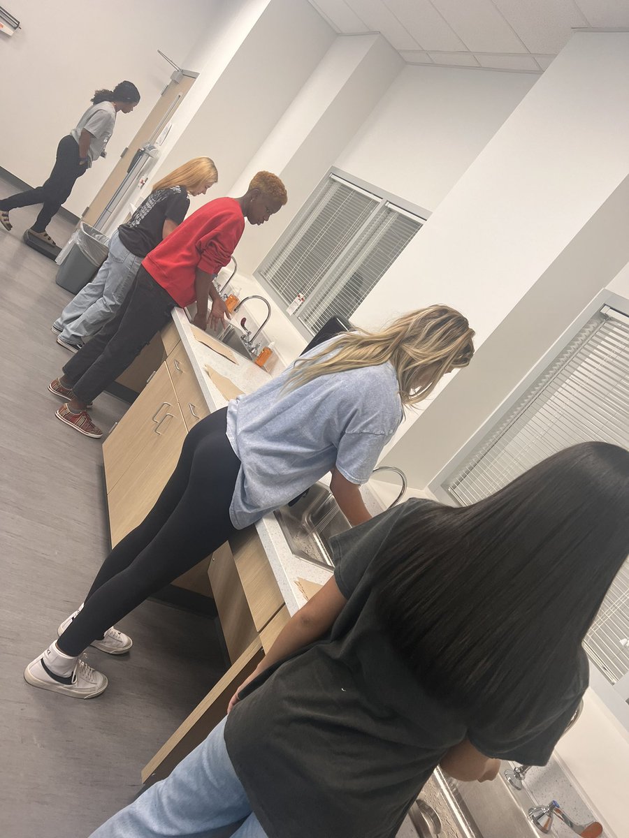 New year and a new skill in Mrs. Buswell’s Practicum class. #handwashing#pct#cte