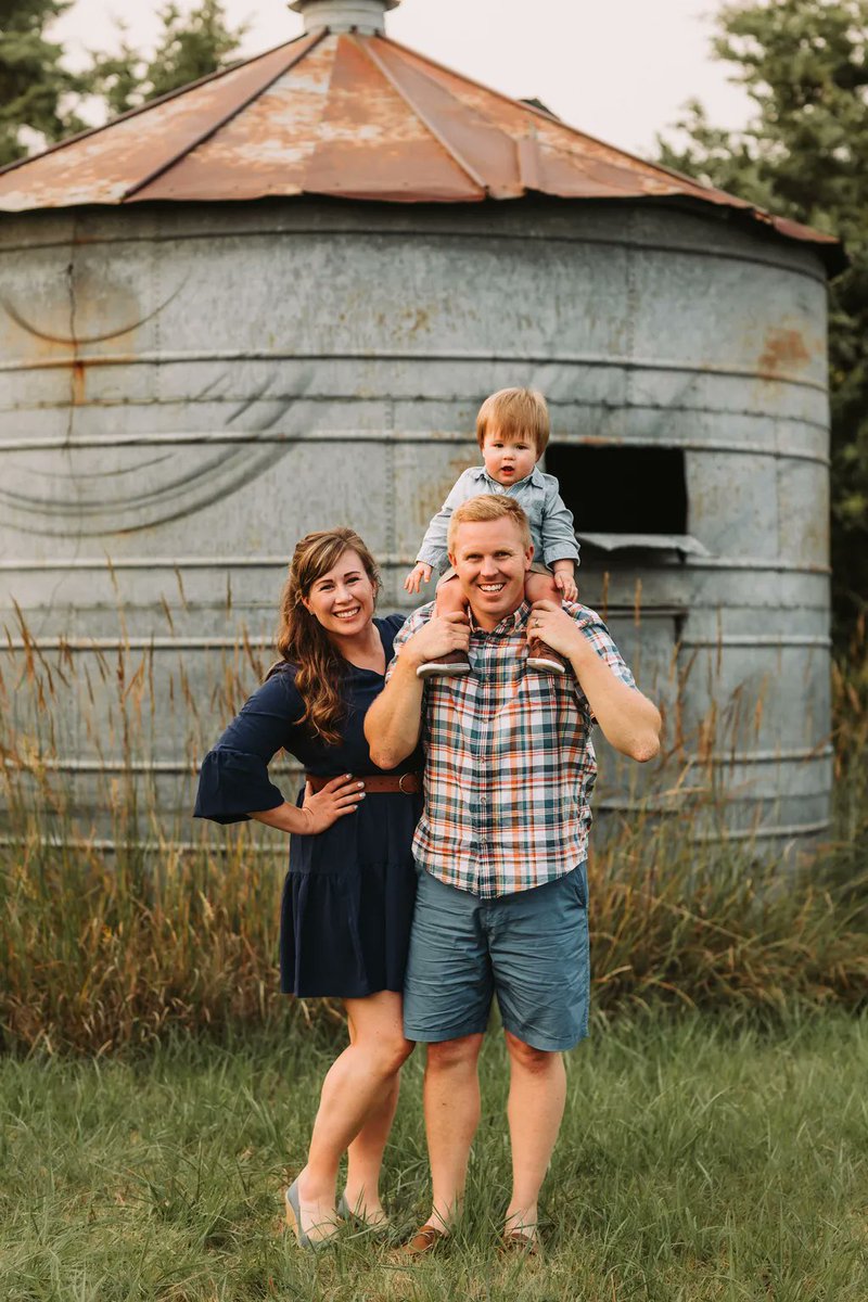 NEFFAFoundation's tweet photo. Gifting ag commodities is a good option for many farmers and ranchers like Lance and Krystal Atwater. Learn more: https://t.co/V8xoUzNSjm https://t.co/vJFYwJO86g