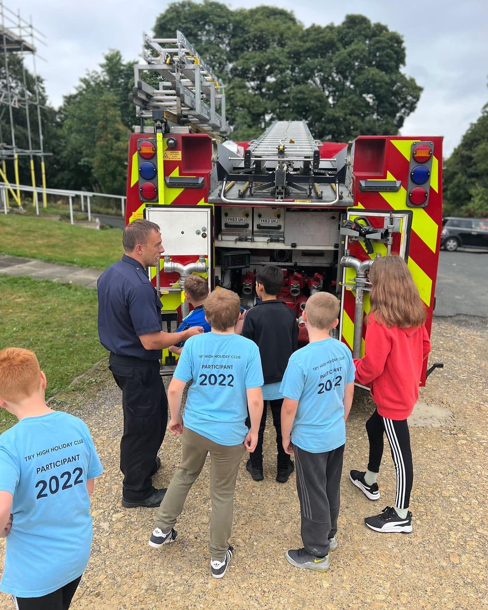 InvictusWbeing's tweet photo. A huge thank you to @WYFRS for visiting us on Try High over the last 2 weeks!
The kids have enjoyed a mini olympics, the chance to jump in the fire engines and even to try some of their hardware!
See you next time!
@HAFCalderdale @CalderSquash @CommunityPCIC @CalderdaleFound https://t.co/wdB1aVGoN2