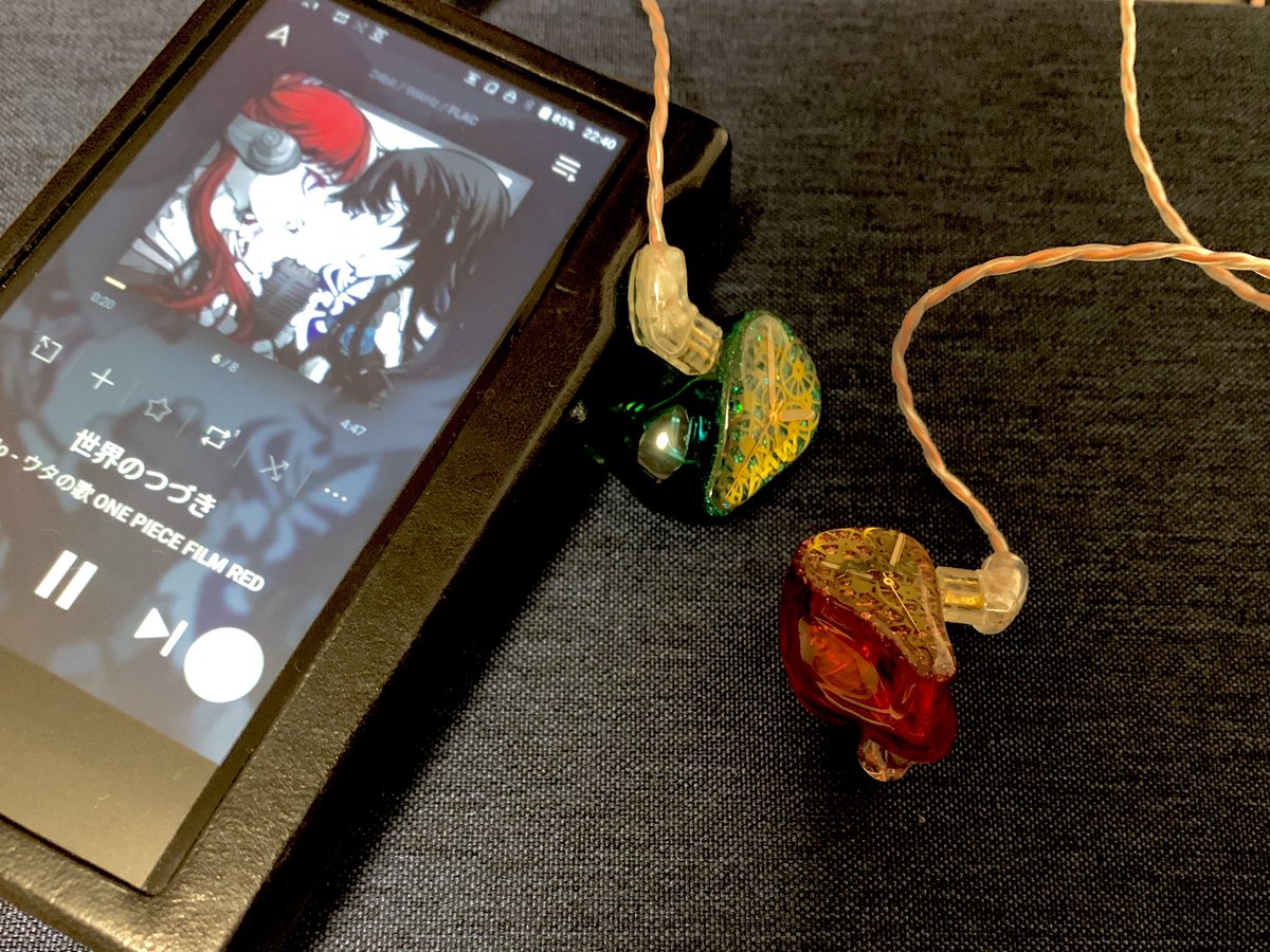 Shuna4532's tweet photo. お疲れ様です^ ^
・KANNALPHA
・A3H+
・SakuraLily2.5ミリ
・Ado「世界のつづき(ウタ)」
#私のイヤホン最強 を8月31日までやっております。
自分の愛機を皆さんに自慢しましょう╰(*´︶`*)╯♡
#リョウみゅーじっく
#KANNALPHA
#AAW
#ONEPIECE
#世界のつづき
#カスタムiem https://t.co/hvasMWjGyj