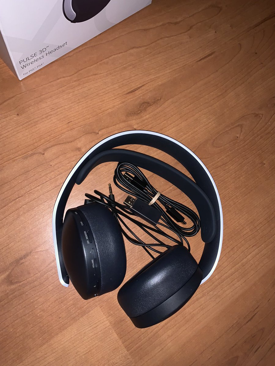 Verkaufe hier ein Sony Pulse 3 D Headset. Im Prinzip nur einmal benutzt, weil ich ein anderes Headset habe. Funktioniert einwandfrei. Preis 50€. 

Meldet euch einfach per PN bei Interesse ✌️