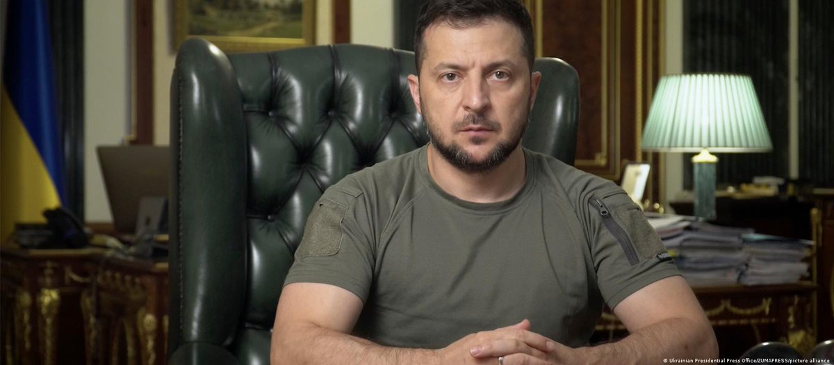 dw_russian's tweet image. "С Крыма началось, Крымом и завершится", - заявил президент Украины Владимир Зеленский. "Я хочу, чтобы вы знали: мы вернемся", - сказал он, обращаясь к жителям полуострова. Зеленский обещает, что Крым после деоккупации вместе с Украиной станет частью ЕС