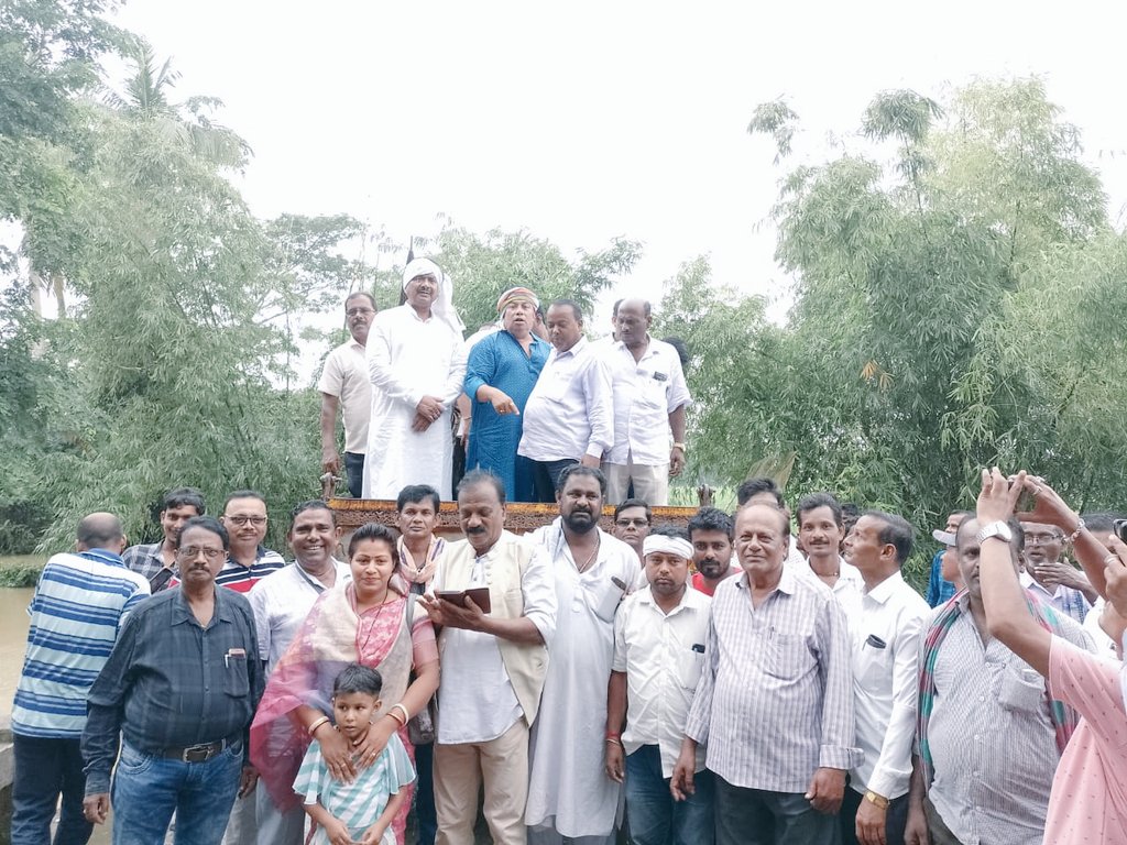dcc_balasore's tweet photo. ଆଜି ବାଲେଶ୍ୱରର ଜଳେଶ୍ୱର, ଭୋଗରାଇ, ବସ୍ତା ଓ ବାଲିଆପାଳ ବ୍ଲକର ବନ୍ୟାରେ କ୍ଷୟକ୍ଷତି ହୋଇଥିବା ଅଞ୍ଚଳ ଗସ୍ତ କରିବା ସହ ରିଲିଫ ବଣ୍ଟନ କରିଥିଲେ ପ୍ରଦେଶ କଂଗ୍ରେସ କମିଟି ସଭାପତି ଶ୍ରୀଯୁକ୍ତ ଶରତ ପଟ୍ଟନାୟକ, ଜିଲ୍ଲା କଂଗ୍ରେସ ସଭାପତି ଶ୍ରୀ ସଂଜୀବ ଗିରି ଓ ସ୍ଥାନୀୟ ନେତୃବୃନ୍ଦଙ୍କ ଉପସ୍ଥିତିରେ ll
#Congress #Balasore https://t.co/iZKnvnQunO