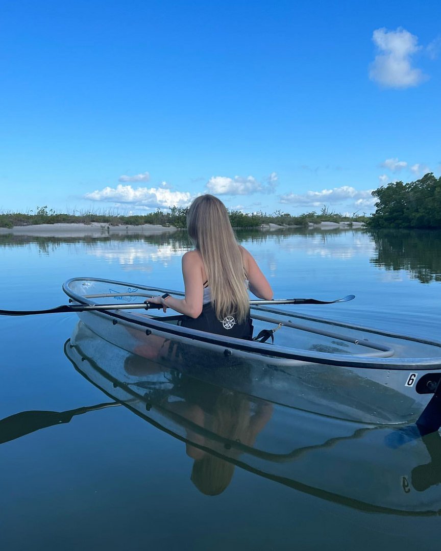 NaplesGrande's tweet photo. Nothing beats a day on the water 🐢 🐠 🐬 

Naples is filled with wonderful aquatic adventures, check out the 🔗 below to learn about tours around the resort! 
  
https://t.co/prY49lWdwv 

#LifeIsGrande #NaplesGrande https://t.co/S9DT6BE4Gh