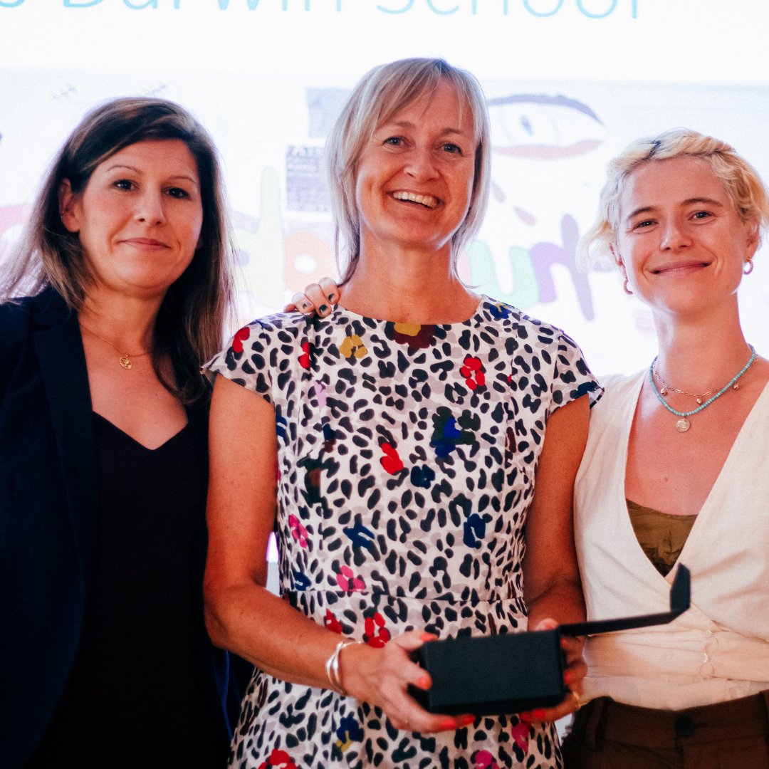 TenderUK's tweet photo. We were so lucky to have a range of presenters at our awards in July who advocate for domestic violence prevention and praise what Tender's work achieves with young people - including our amazing patron #OliviaColman 💙 thank you for joining us on this unforgettable evening! https://t.co/LgSjPs6Edc