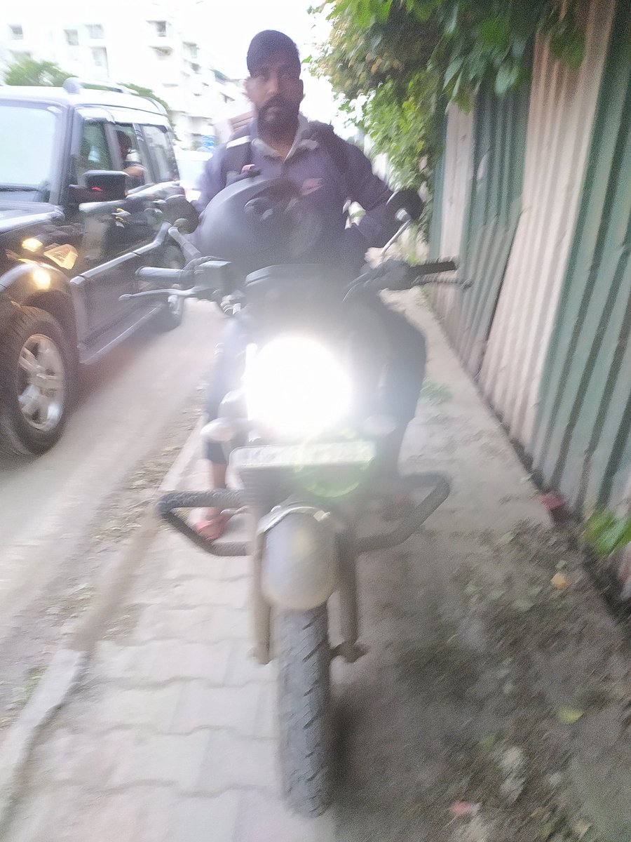 mukesh435's tweet photo. Walking safely on footpath is getting riskier day by day due to menace of bikers riding on footpath and abusing when asked to follow traffic rules. Any solution? @PuneCityTraffic @PuneCityPolice https://t.co/Sd5JKBwUbv