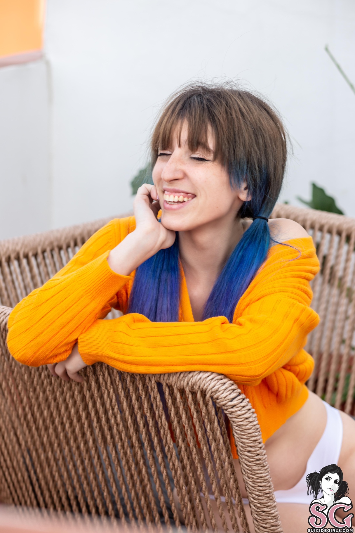 TW Pornstars - 1 pic. Suicide Girls Spain✨. Twitter. "Smiling Sunflower" ya  disponible el nuevo set de la adorable. 1:58 PM - 23 Aug 2022