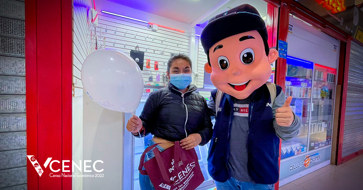 INEI_oficial's tweet photo. Funcionarios del #INEI visitan las galerías comerciales Malvitec y Gráficos en Las Malvinas para realizar actividades de empadronamiento y difusión del V Censo Nacional Económico #VCENEC 2022. https://t.co/3HQUmTjElv