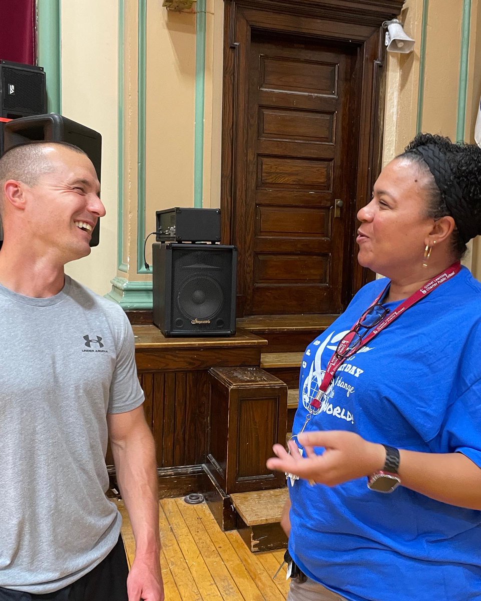 GLCPS_'s tweet photo. Have you ever wondered what that first day back after summer break is like for teachers? Here’s a sneak peek. #smiles #teachers #wearegloballearners #edthataddsup @mass4charters https://t.co/PYvSRoFPky
