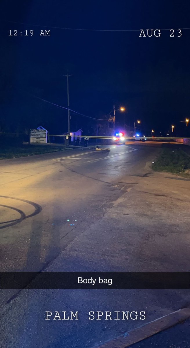 onlyinpalmbeach's tweet photo. Last night around midnight body was found behind #VictoriaMarket on #2ndAve #RIP 🕊🙏 #OnlyInPalmBeach https://t.co/9nsASmWacb