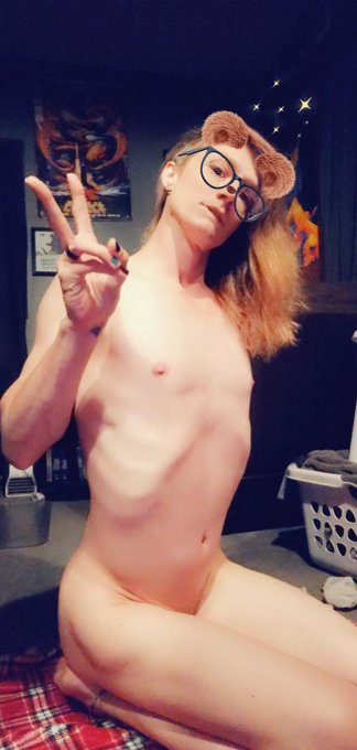 1 pic. Tushy Tuesday....oh and some tummy!!  UwU
#nsfwtwt #femboy #sissy #trap https://t.co/4wjMI4OW