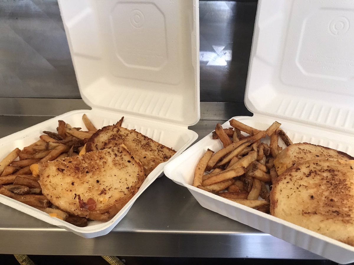 Georgeslunchtr1's tweet photo. #halifood
Our window is open at 360 Bluewater Rd. in #Bedford until 3pm.
Brighten up a cloudy day with a tasty #grilledcheese #sandwich like our Classic combo: cheddar on sourdough as fries https://t.co/EElXd0uBwT