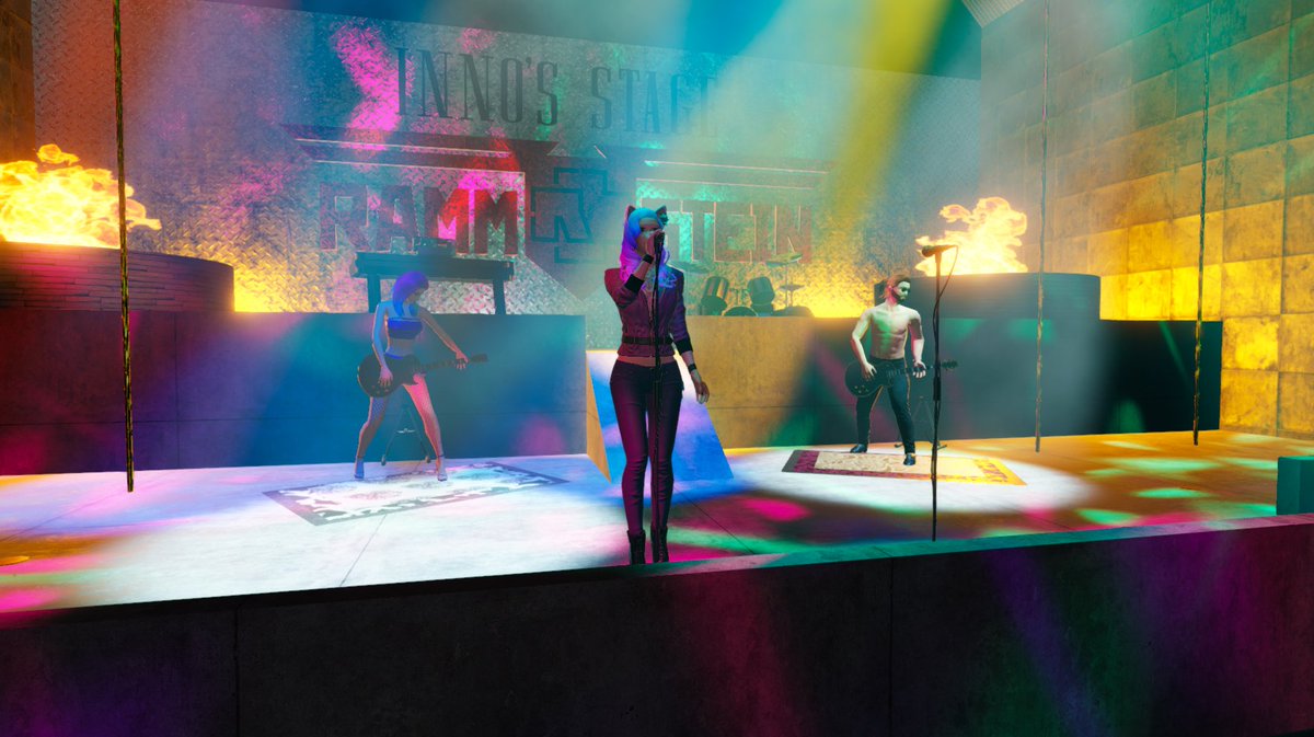 MarissaMinx_3dx's tweet photo. Just a little party with #innoppl at Grind House last night #3dxchat https://t.co/sLQeuWml1r