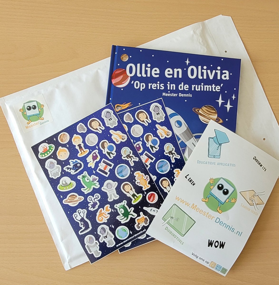Op een leuke manier het nieuwe schooljaar starten? Dat kan! Met het boek van Ollie en Olivia gaan jullie samen op avontuur. 

Prentenboek €12.50 op Bol.com: bit.ly/3mkxhoN

De app is gratis te downloaden op Apple en Android.