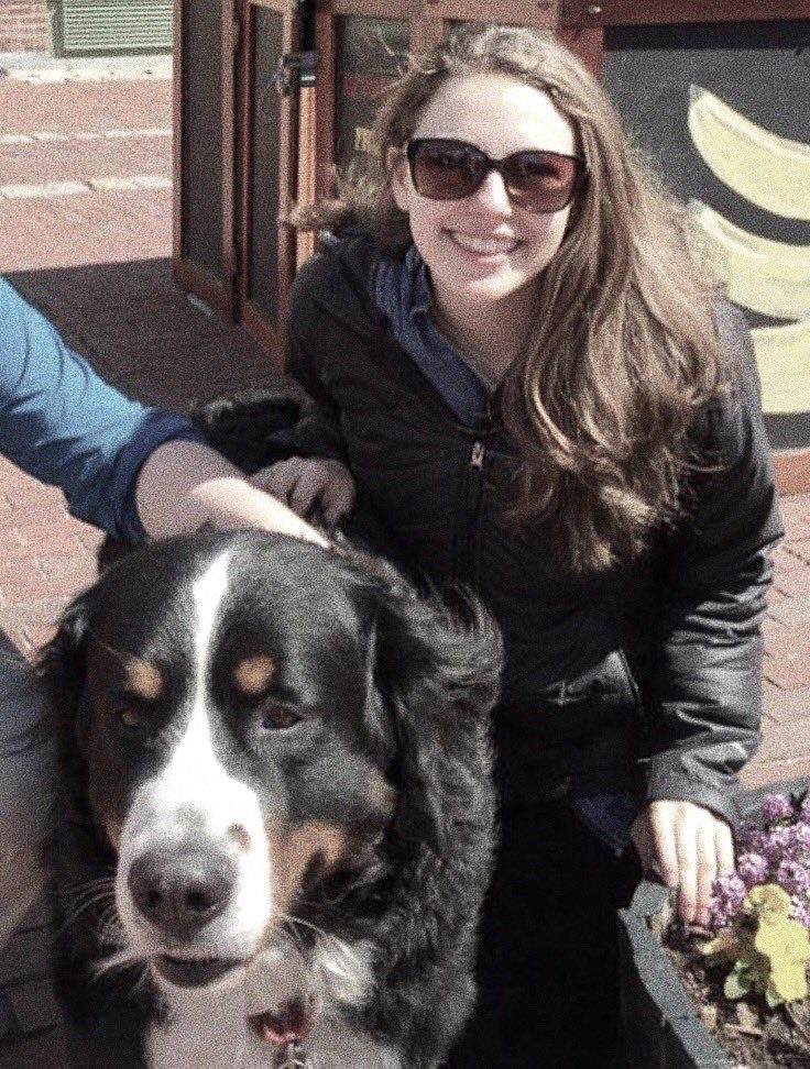 daylyciathinker's tweet photo. Danielle with dogs 🥺 https://t.co/yTmf1arOUR