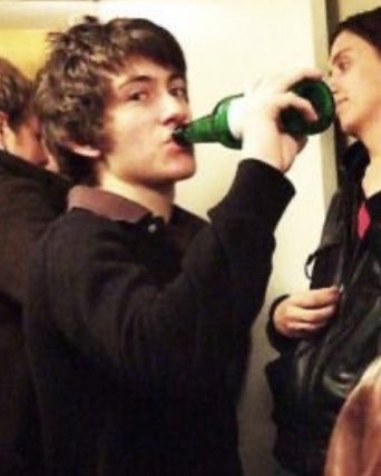 Happy birthday julian casablancas <3 