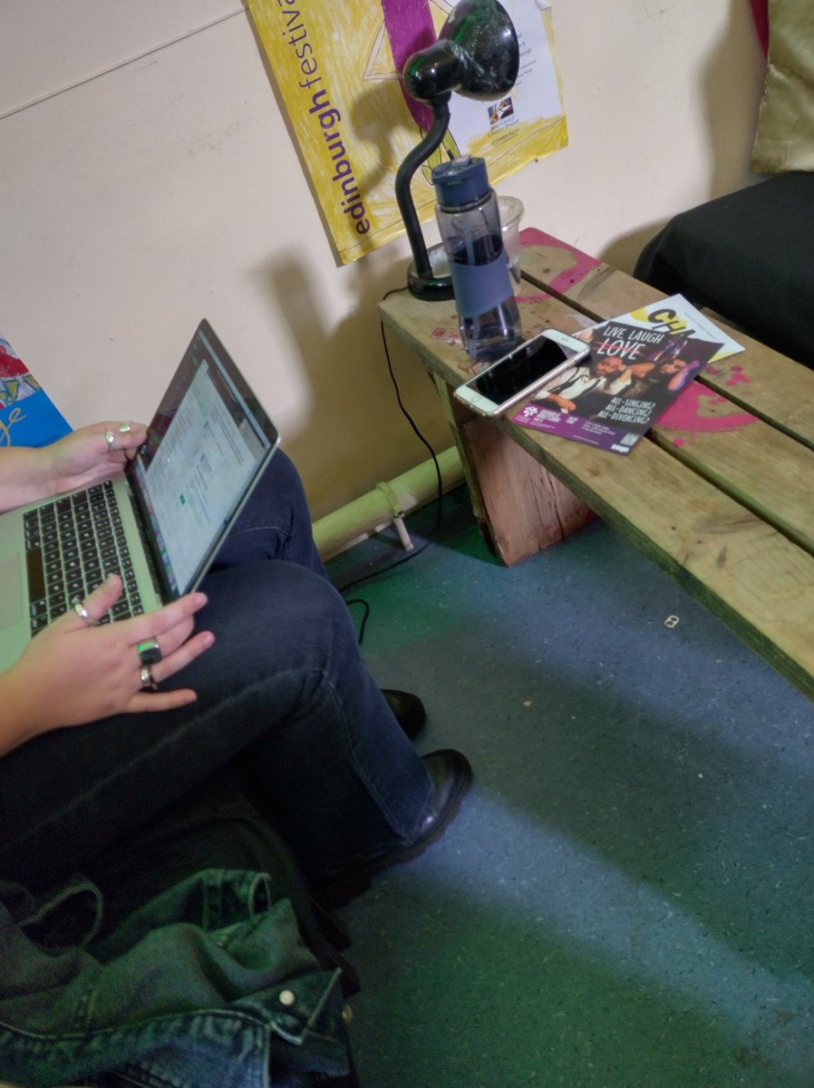 @fringebiscuit SPOTTED!!! <a href="/GreensideVenue/">Greenside Venues</a> although more biscuits are needed (so bring some down Fringe performers!) This was a fun game...would play again 
⭐⭐⭐⭐⭐

tickets.edfringe.com/whats-on/live-…