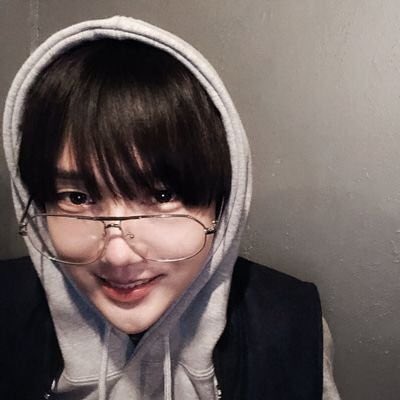 im_gyomi's tweet photo. 39살, 마지막 30대의 생일일 진심으로 축하해💙
 #구름왕자_예성_탄신일 https://t.co/XsOOWFj57B