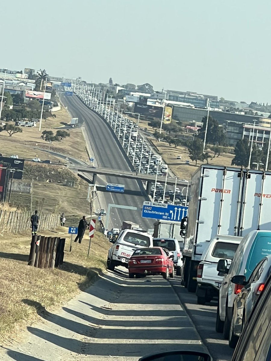 LekauSehoana's tweet photo. If you’re driving from Pretoria going towards MIDRAND, don’t use the highway, it’s closed…

😞 https://t.co/03f7kF0h1w