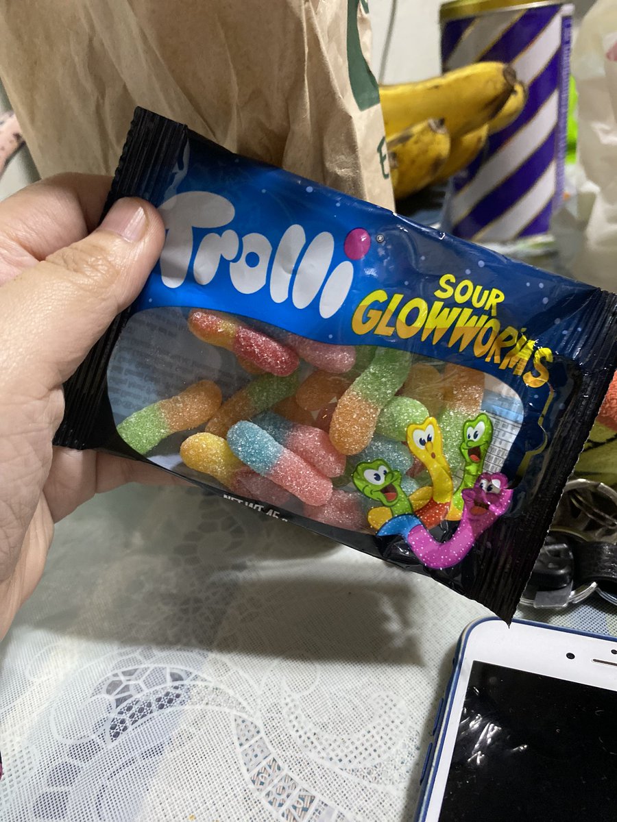 gladsvenus's tweet photo. One indication na I’m super stressed na. Introducing my ultimate anti-stress friend, gummies. 🍬 https://t.co/pqSuSsYHaj
