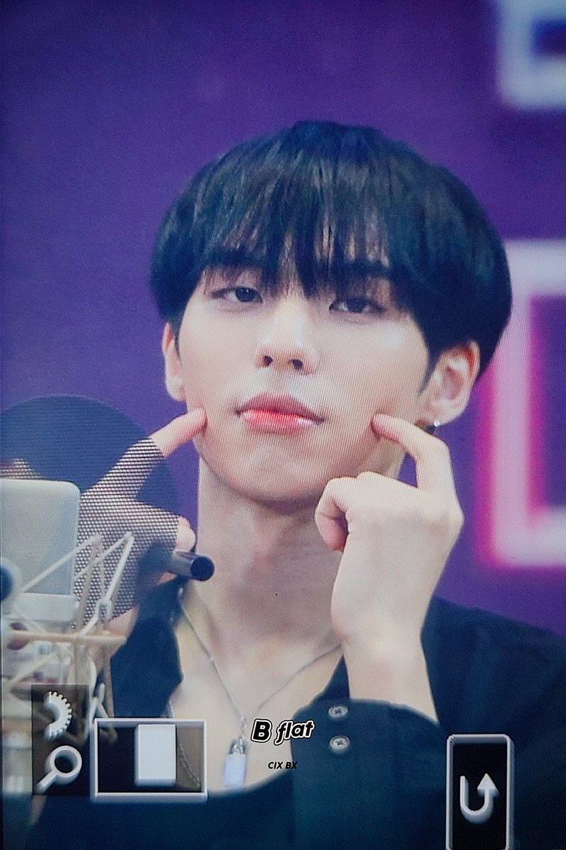 Bflat_x's tweet photo. 220823 아이돌라디오 
#CIX #BX #병곤 https://t.co/FrIWIl6exI