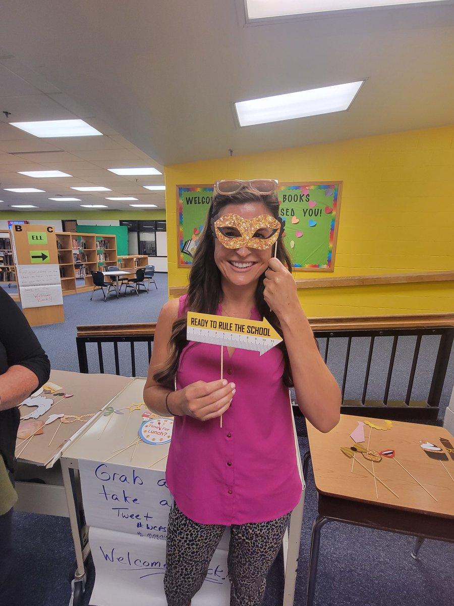 Lindsey Avara tweet media