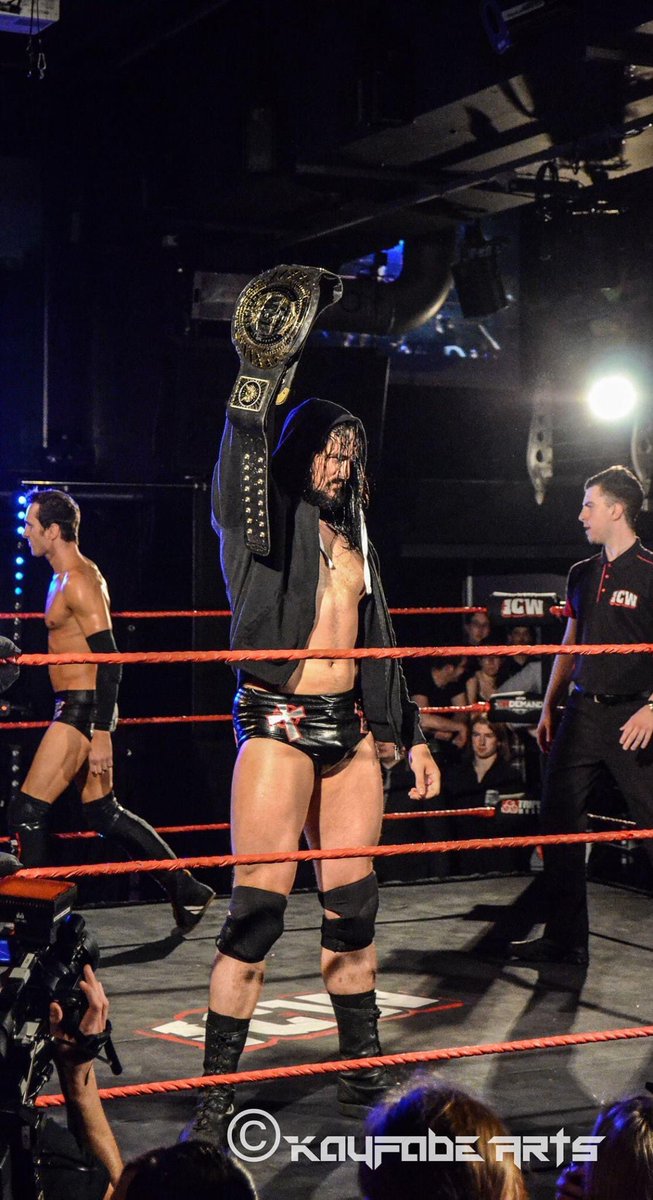 EoGWrestling's tweet photo. 7 Years Ago Today: @DMcIntyreWWE retains the @InsaneChampWres World Championship against the much missed Kris Travis.
This was a great match and one of the highlights of Travis’ tragically brief return to Pro Wrestling.
#DrewMcIntyre #WWECastle #KrisTravis #EdFringe #WWE #ICW https://t.co/yj90ilkHcW
