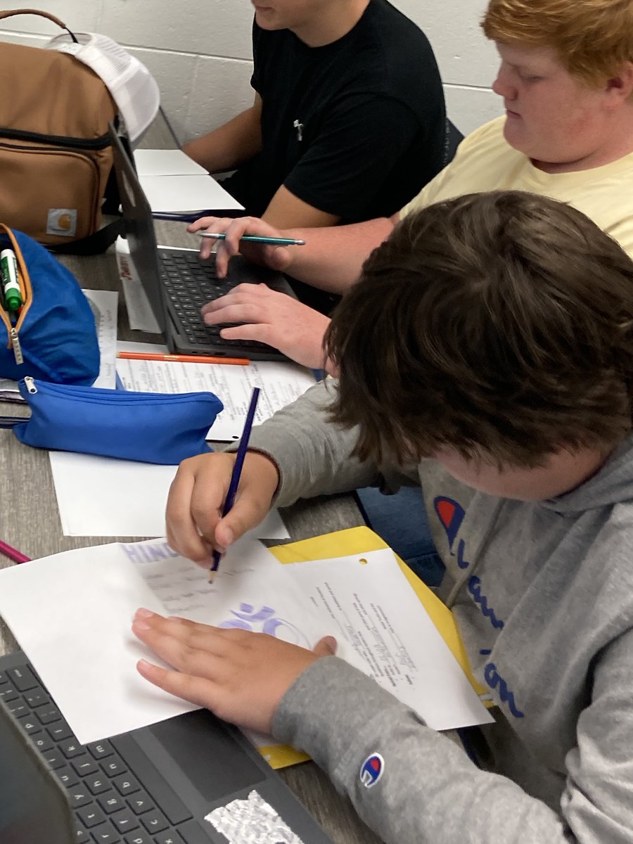 AmeliaCounty_HS's tweet photo. Students in Mr. Poss's World History II class are researching and creating World Religion Pamphlets as they learn about empires and cultures in 1500AD.  
#RaidersRISE #EveryRaiderEveryDay #TeamAmelia #EngageTogether #PromoteThePositive 
@AmeliaSchools https://t.co/qwsjKnsUd0