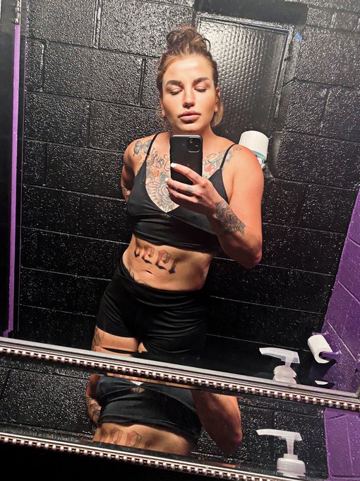 https://t.co/fqKzSw2rgp  Don&rsquo;t forget to hit this link if you like #tattooed girls 💗😉 https://t.co/L<a href="/tag/tattooed"class="tags"><span>#tattooed</span></a>