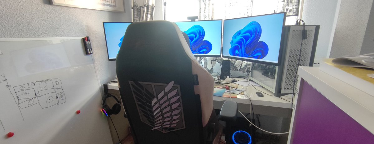 morapien's tweet photo. Setup completo con mi nueva silla #Secretlab https://t.co/j8d2V2N8HQ