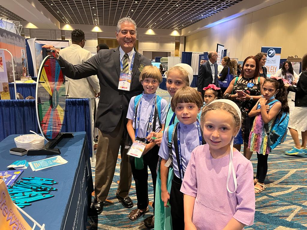 Dynamicstewards's tweet photo. #StewardshipMinistriesatASIConvention (Part 1)
Good morning Dynamic Stewards!
The GC and North American Division Stewardship Ministries partnered
at ASI Convention, Orlando, Florida, August 2022.
#GodFirst #StewardsMinistries
#ASIConvention #DynamicStewards #Orlando https://t.co/ewm5eNGweg