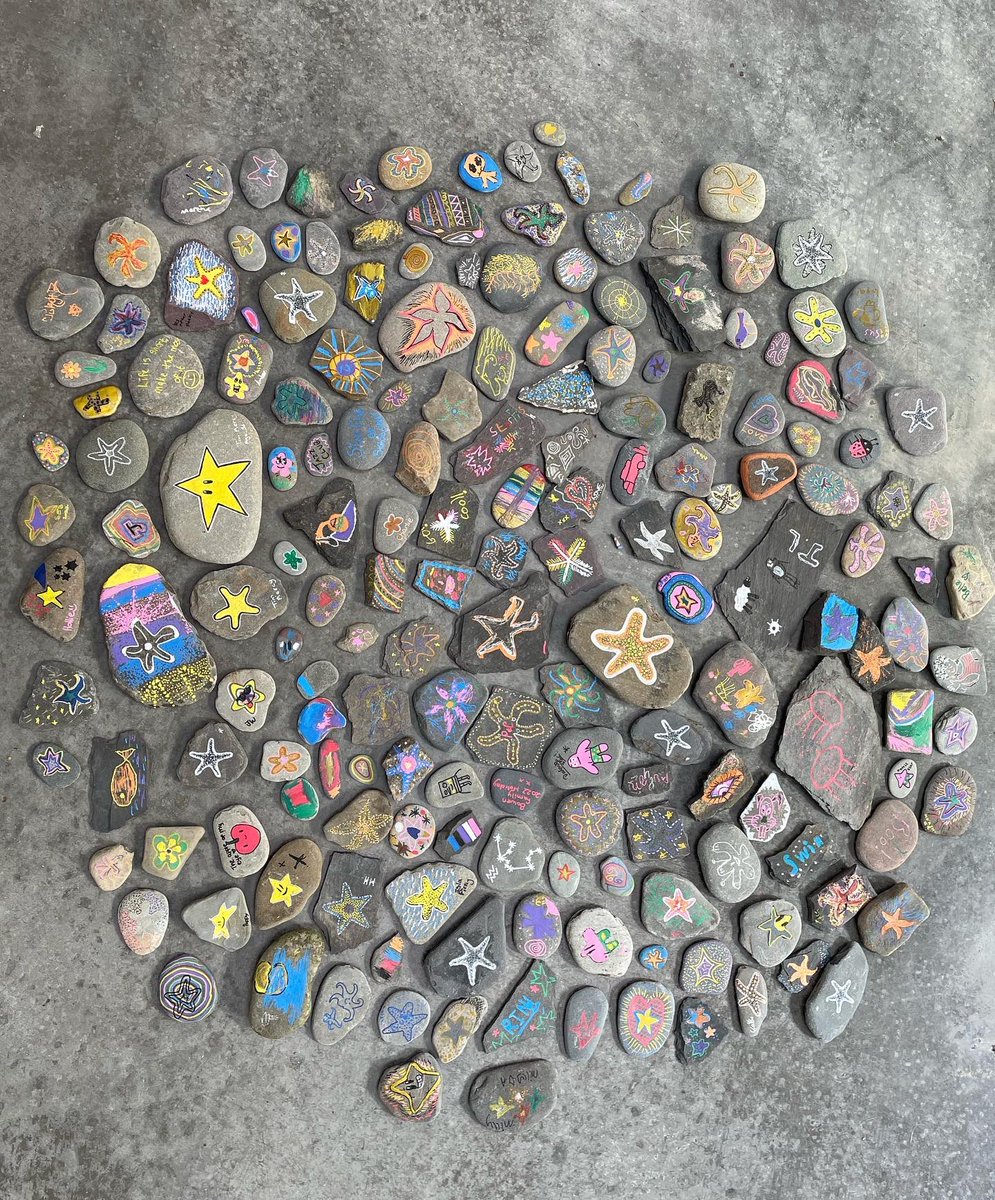 Thank you to everyone that added their artist magic to this piece 👩‍🎨 It was such a pleasure to exhibit at Mid Wales Art Centre for a second year in their Positive Environmental Art Exhibition. #Environmental #Art ⭐️