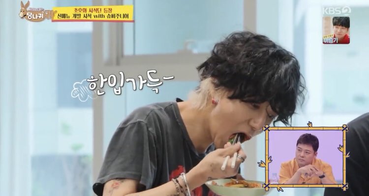 fangirlmisstee_'s tweet photo. 우리 예성 오빠~ 생일 축하해요^^ @shfly3424 

이 특별한 날에 맛있는 음식을 많이 드세요^^ 사랑해요♡

Happy YESUNG Day
#구름왕자_예성_탄신일 https://t.co/qBFTjJqs85