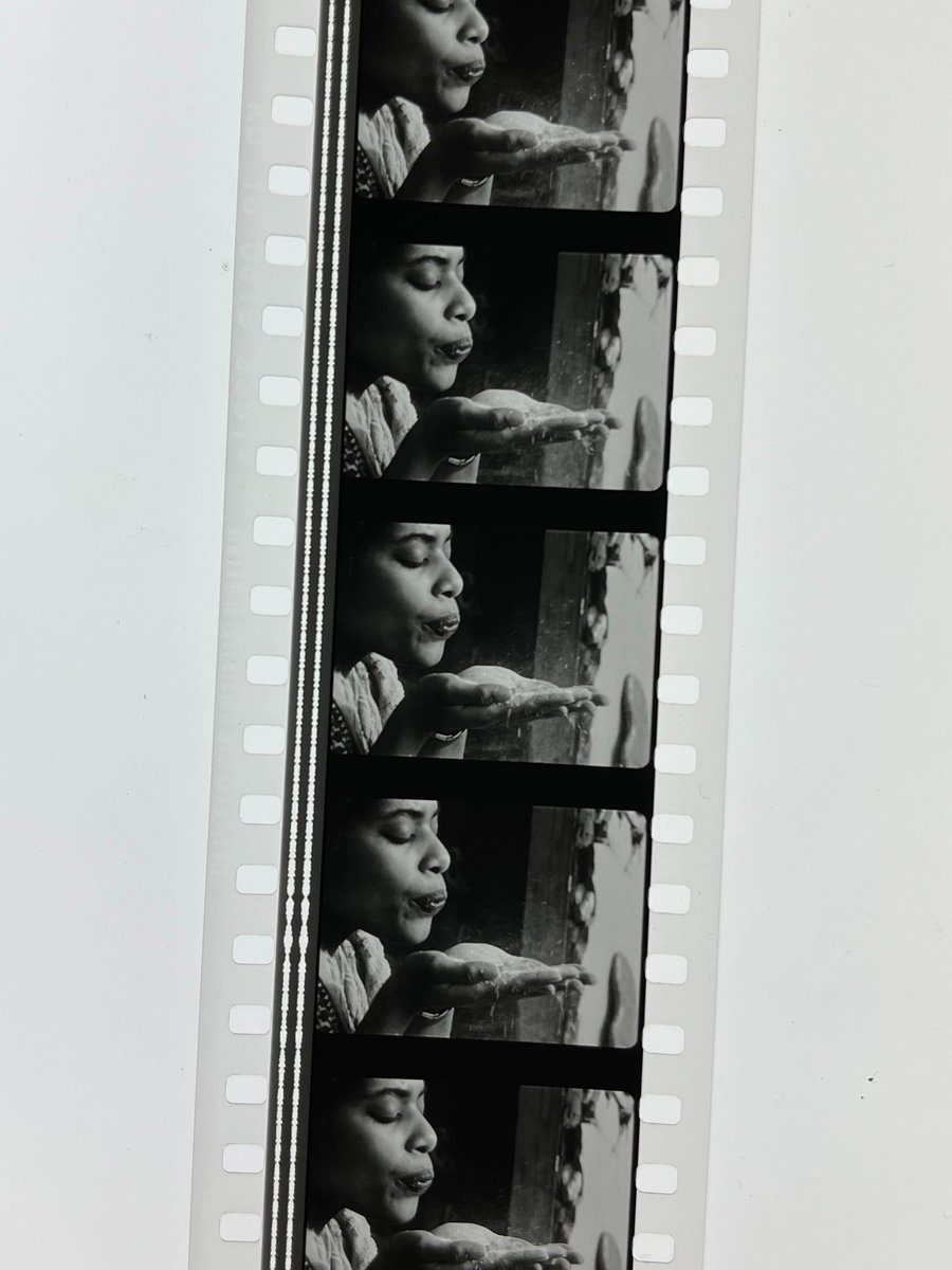 mmcnma's tweet photo. Please share: the Block Museum is looking to hire a technician trained in 35mm, 16mm, and digital projection. 20hr/ week, competitive wage, benefits-eligible, (mostly) flexible hours. And you get to look at stuff like this all the time:  https://t.co/nI7idAdhqr https://t.co/vPA4cRBvyC