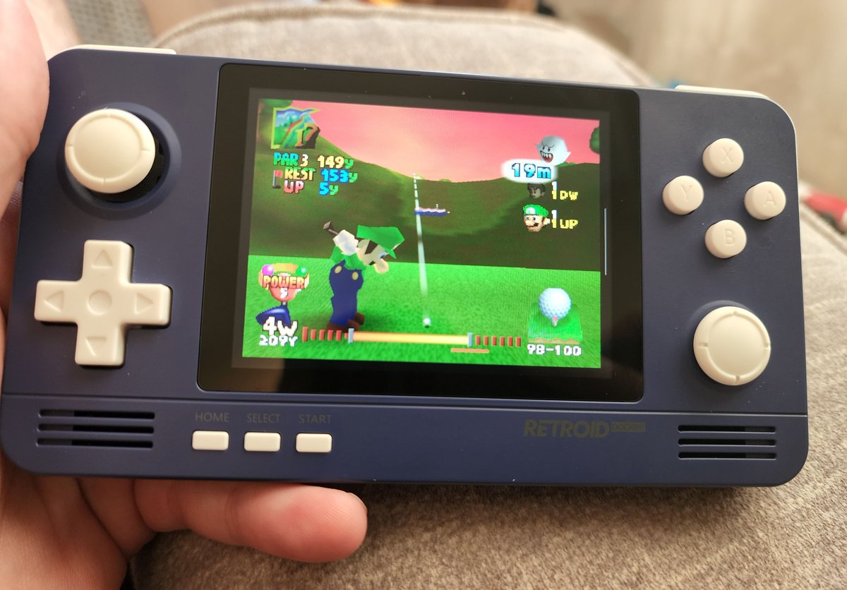 dmgdoug's tweet photo. This green bastard needs to chill, it's just a game https://t.co/3OSeSqEQFg