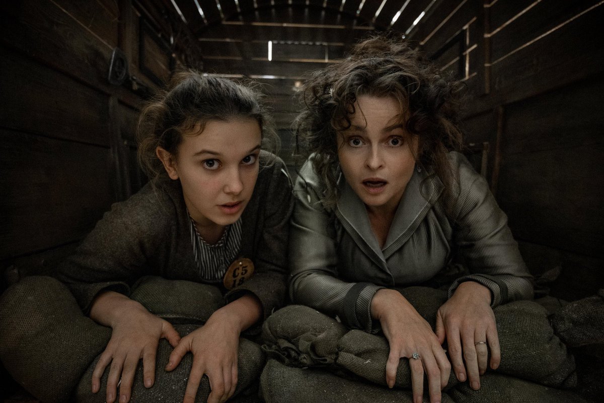 HelenaBCBR's tweet photo. 🔍 | Helena Bonham Carter e Millie Bobby Brown no filme “Enola Holmes 2”, que estreia dia 4 de novembro na Netflix. https://t.co/dZyILuXBkB