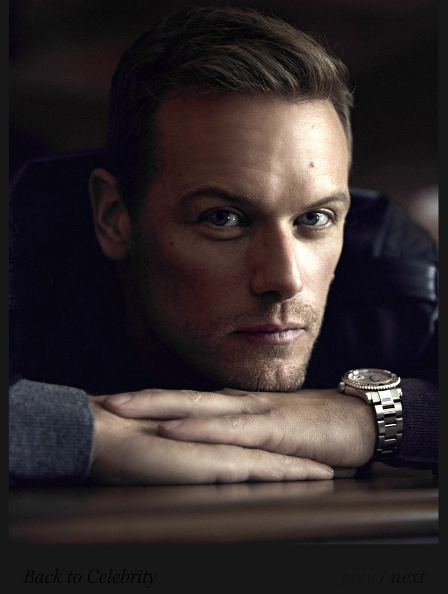 SassenachCheryl's tweet photo. #SamHeughan #JamesBond #AtAnyAge #SamHeughanBestActor 🏍💪🙌🍸
#Outlander https://t.co/DHZEv9koEX