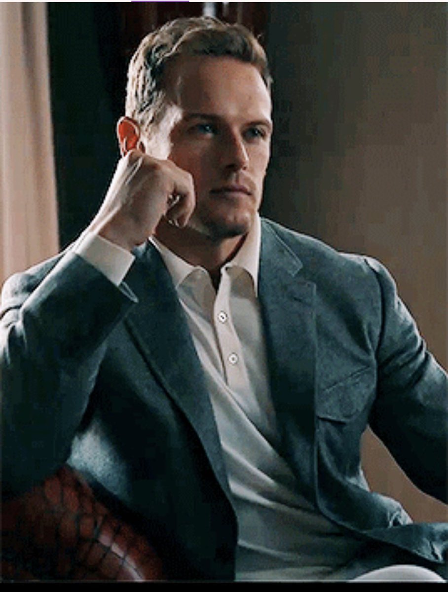 SassenachCheryl's tweet photo. #SamHeughan #JamesBond #AtAnyAge #SamHeughanBestActor 🏍💪🙌🍸
#Outlander https://t.co/DHZEv9koEX