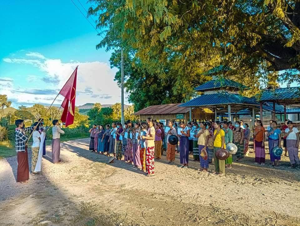 Residents, teachers and parents from Letpadaung Taung village, Salingyi, rallied today in voicing out their oppositions to Illegitimate Military ruling.   #2022Aug23Coup #CrimesAgainstHumanity #WhatsHappeningInMyanmar