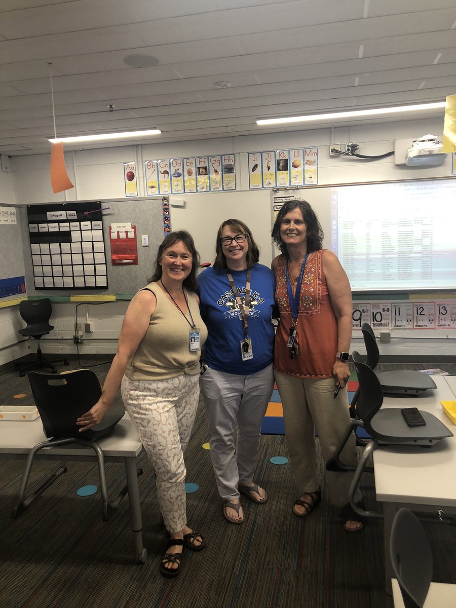 CascadeK8's tweet photo. First day of #KindergartenAcademy was so much fun!  Can’t wait for day two to start. https://t.co/GsXnRgxO3h