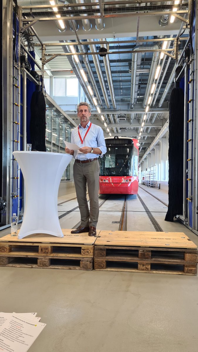 balla's tweet photo. @Limmatstadt @limmattalbahn Top GV! https://t.co/e1ru4rFIuN