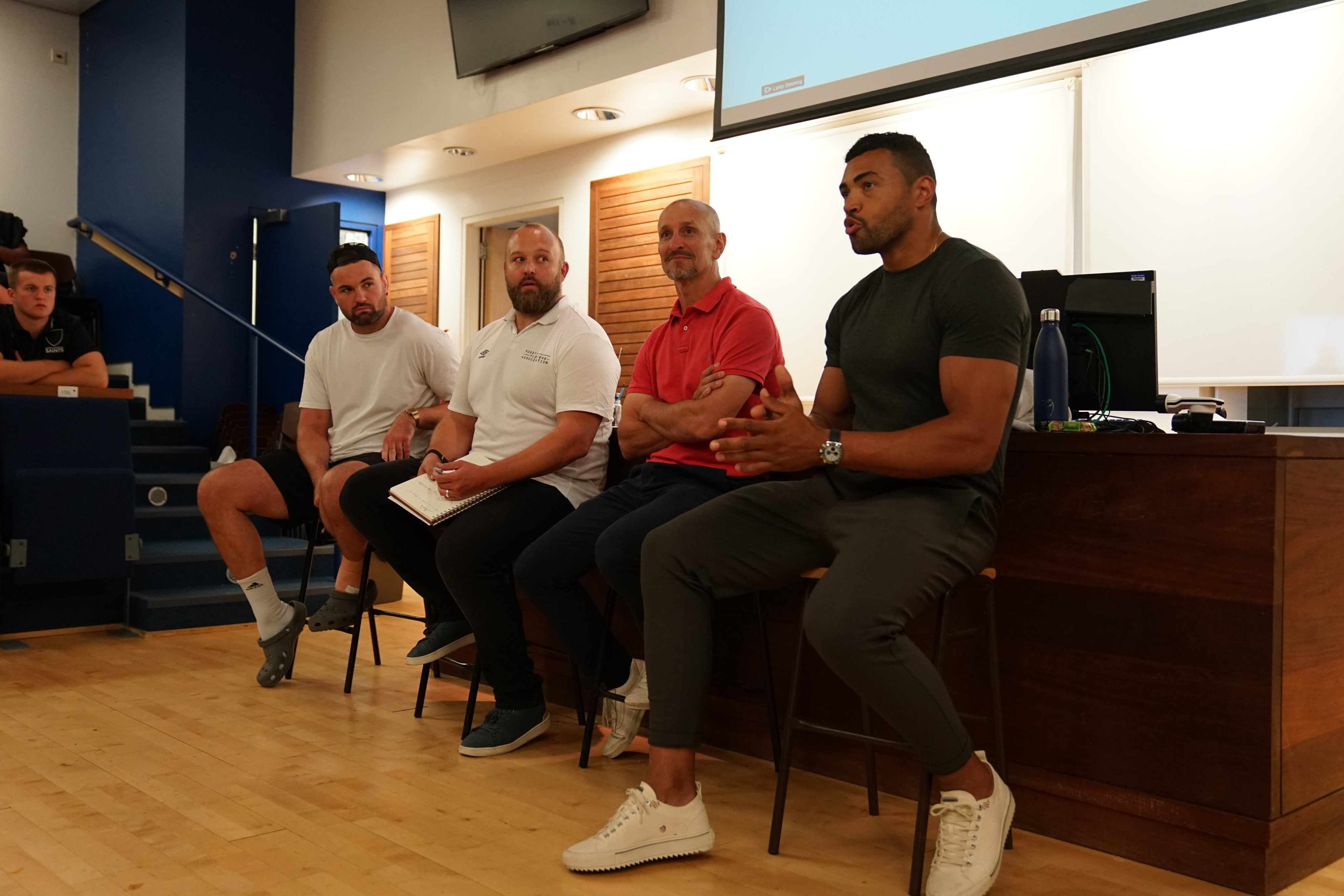 Luther Burrell (lutherburrell) / Twitter