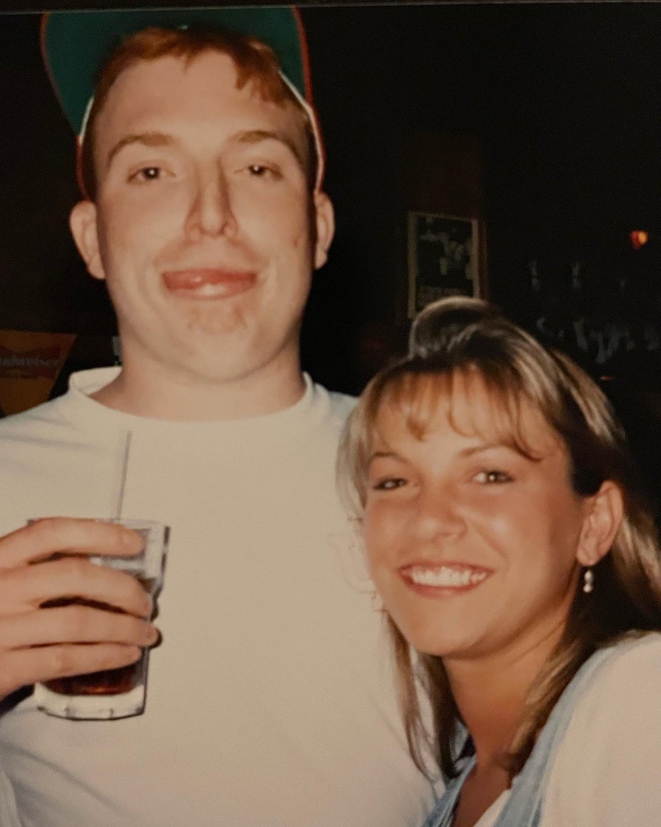 niki_sutton's tweet photo. @Sutton2Jim Thanks for being you and for being mine❤️Happy 25th Anniversary! https://t.co/PPRyjdUKwu