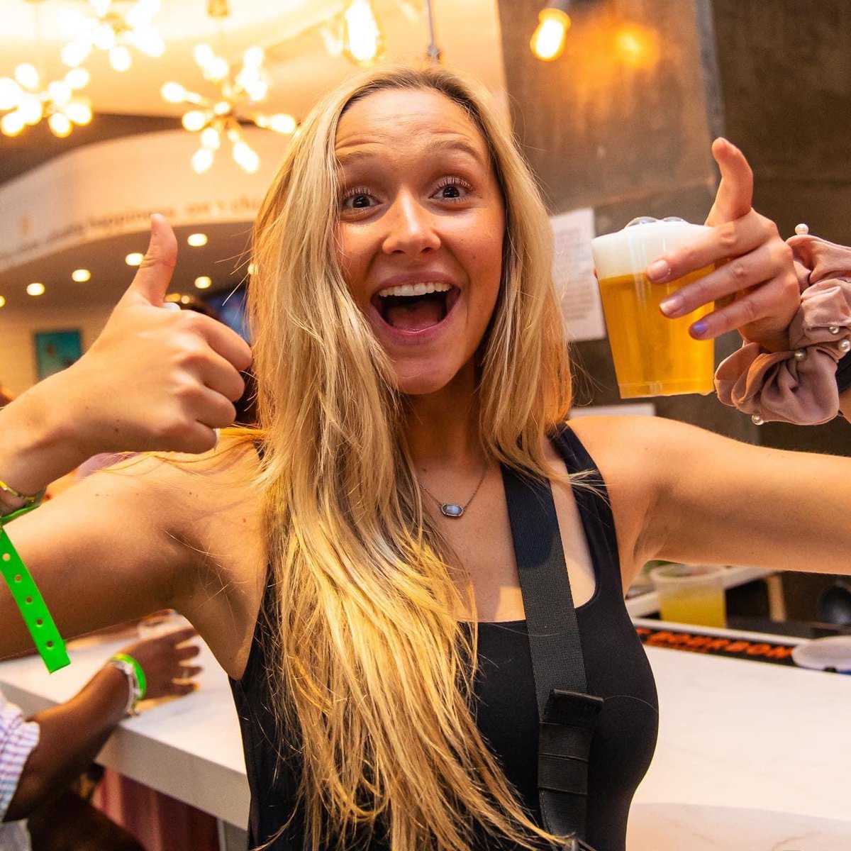SCSCinema's tweet photo. Bar Crawl USA knows how to have fun! They hosted their 2nd annual Boozy Brunch Crawl in Midtown with mimosas, shots and tons of drink specials! https://t.co/g63nzNDcDf