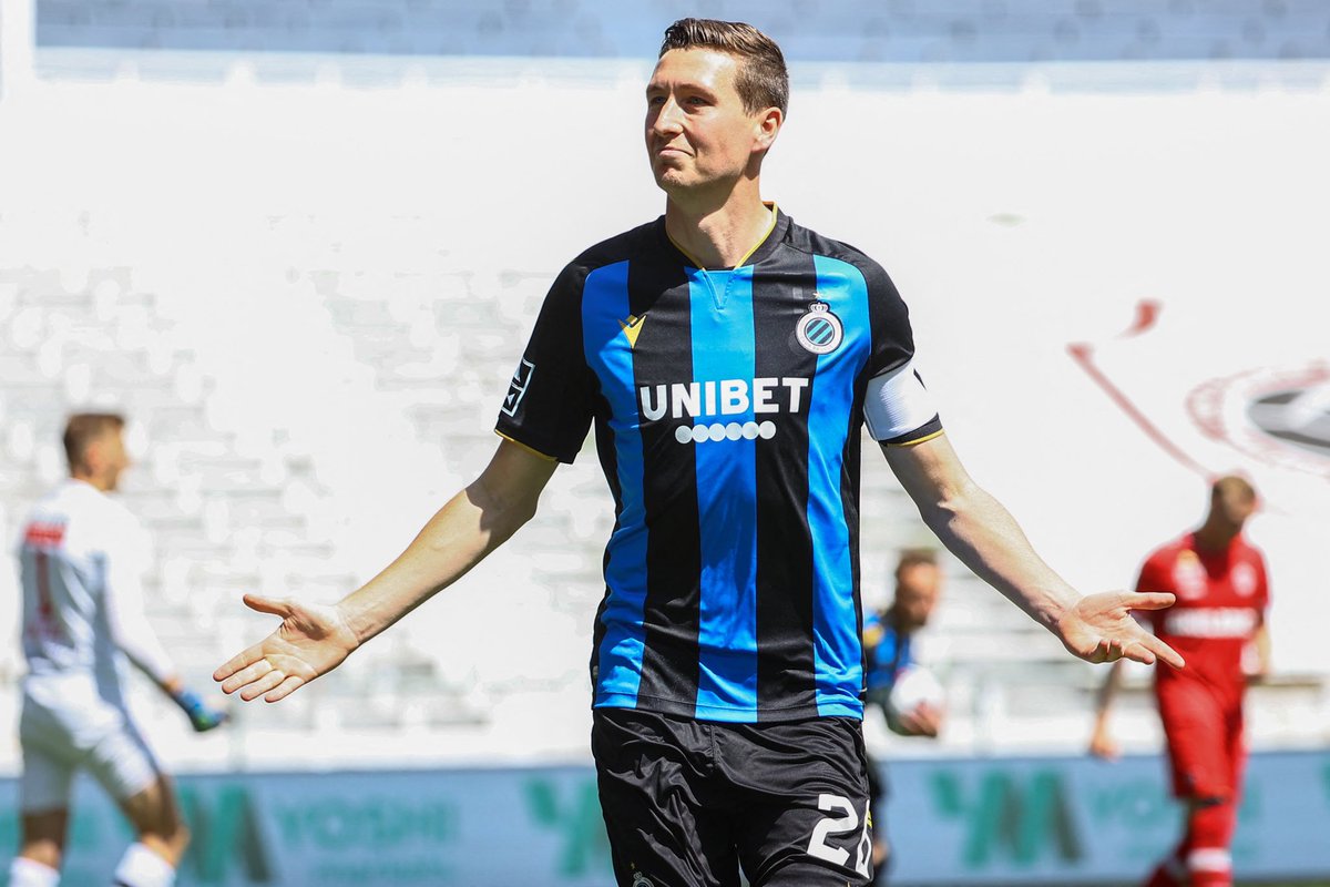 FabrizioRomano's tweet photo. West Ham have submitted a new bid for Hans Vanaken. €11m guaranteed fee plus add-ons, but it’s not enough to convince Brugge. 🚨🇧🇪 #WHUFC

It’s unlikely that Club Brugge will let their captain leave 9 days before end of transfer window for anywhere near that offer. https://t.co/plbmAtaTSR