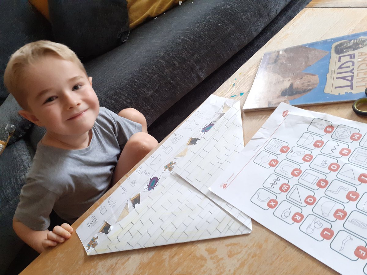 Discover_Ent's tweet photo. #egypt Egypt reading and pyramid fact file making. #hieroglyphics #mychildreads #yr2l #lovetoread @StMaryB17 #pyramids #tombs #mummies https://t.co/VJ2xGWeFQP