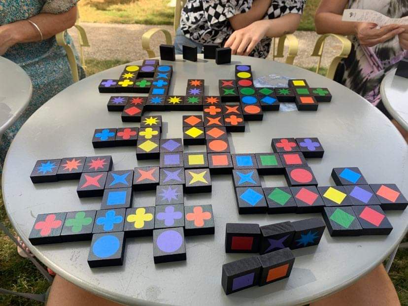 Simon_Gregg's tweet photo. Quirkle in a circle https://t.co/CYm7GQsBGO